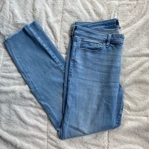 Abercrombie & Fitch Mid Rise Super Skinny Ankle